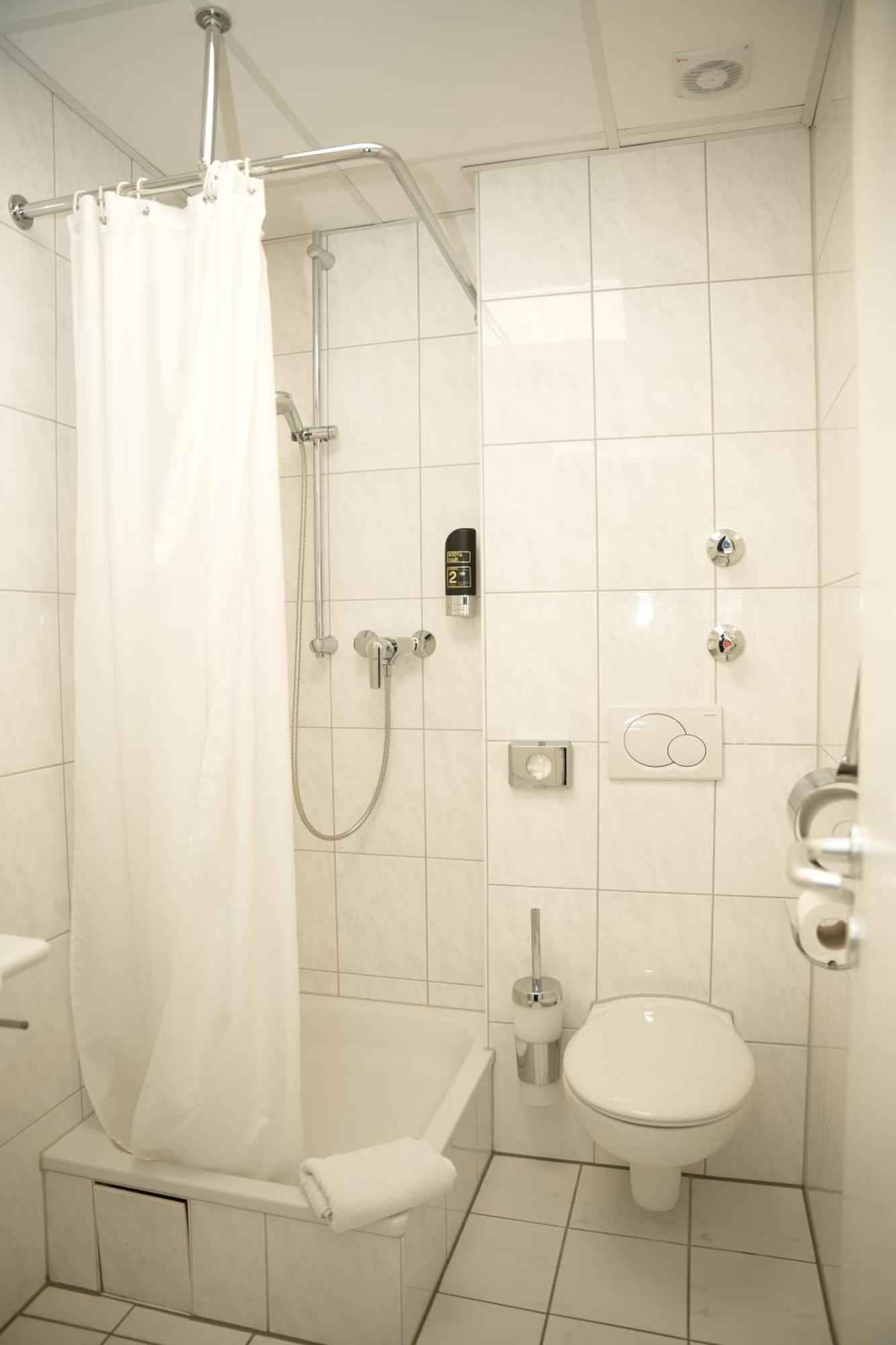 Weber Hotel Μάνχαιμ Εξωτερικό φωτογραφία