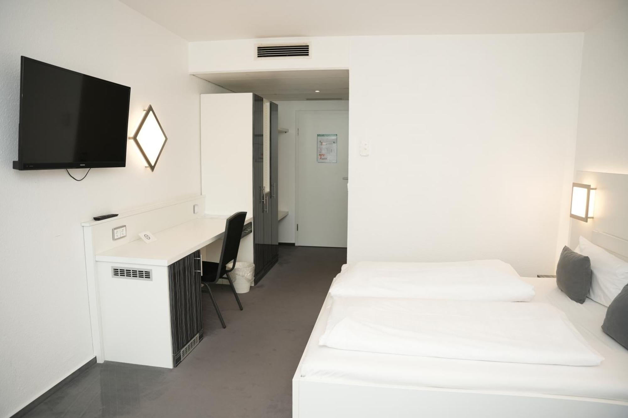 Weber Hotel Μάνχαιμ Εξωτερικό φωτογραφία