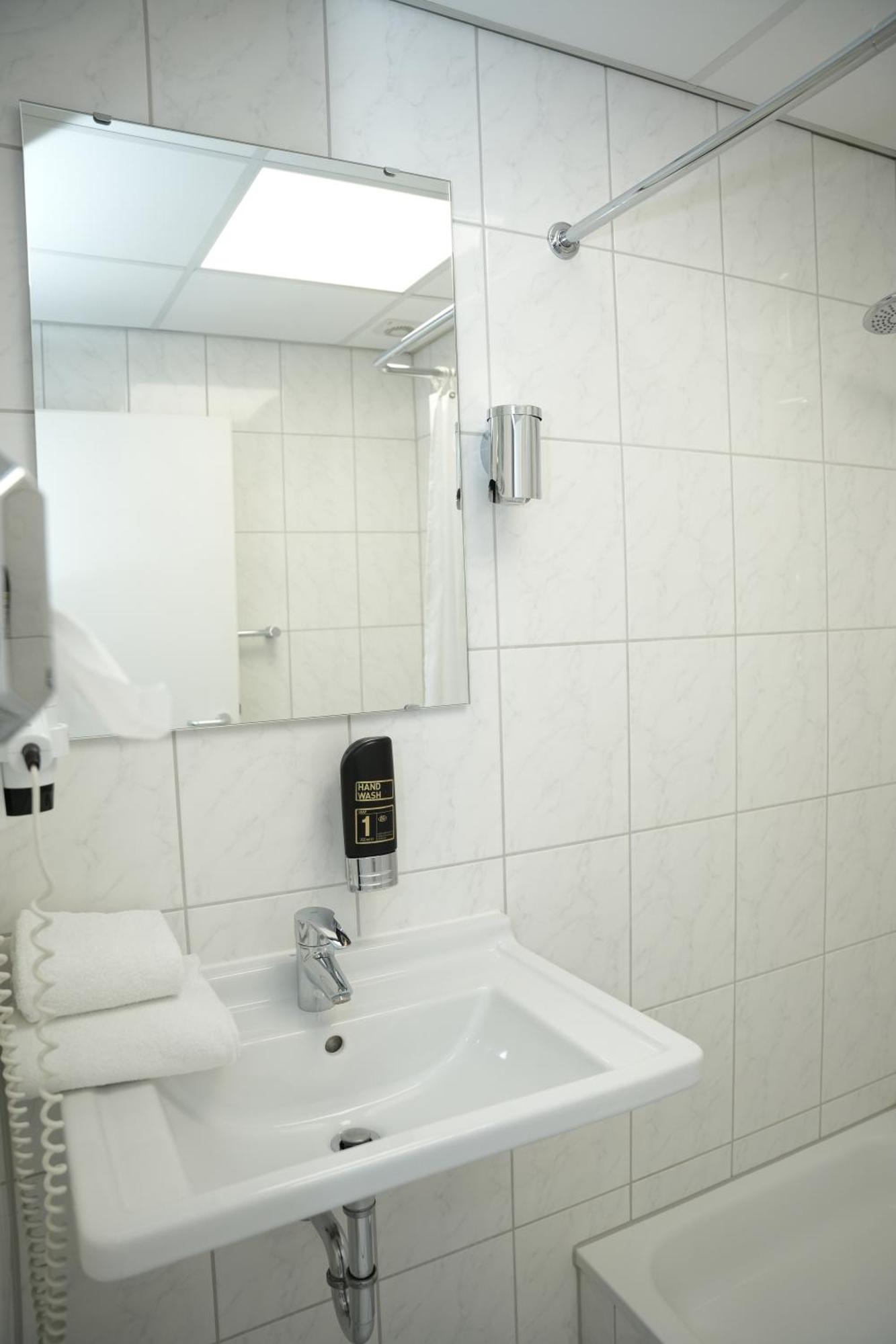 Weber Hotel Μάνχαιμ Εξωτερικό φωτογραφία