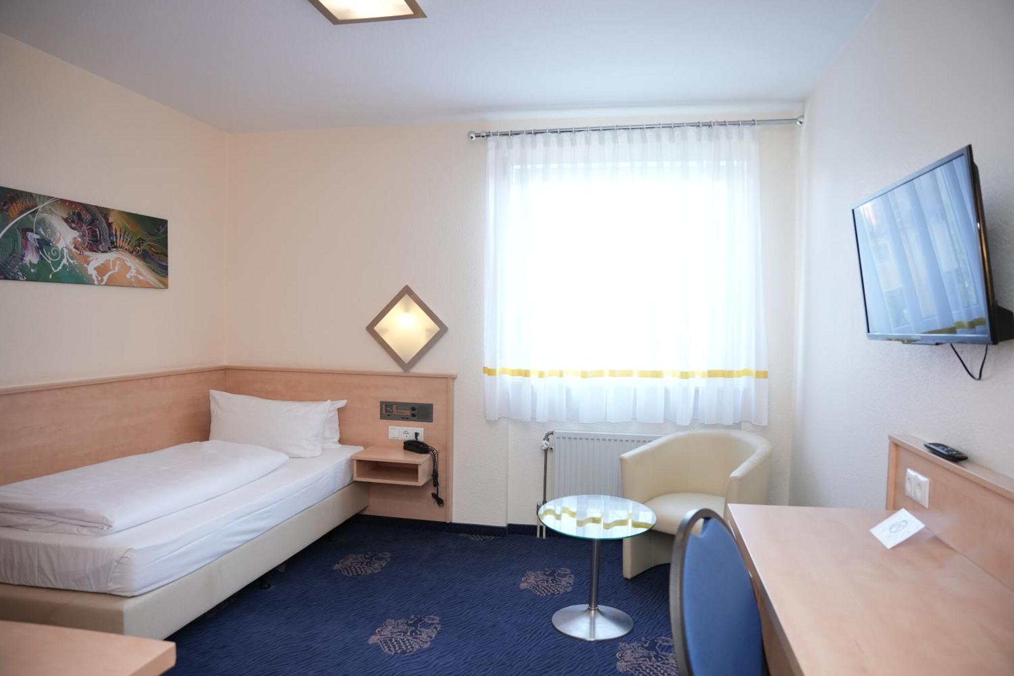 Weber Hotel Μάνχαιμ Εξωτερικό φωτογραφία