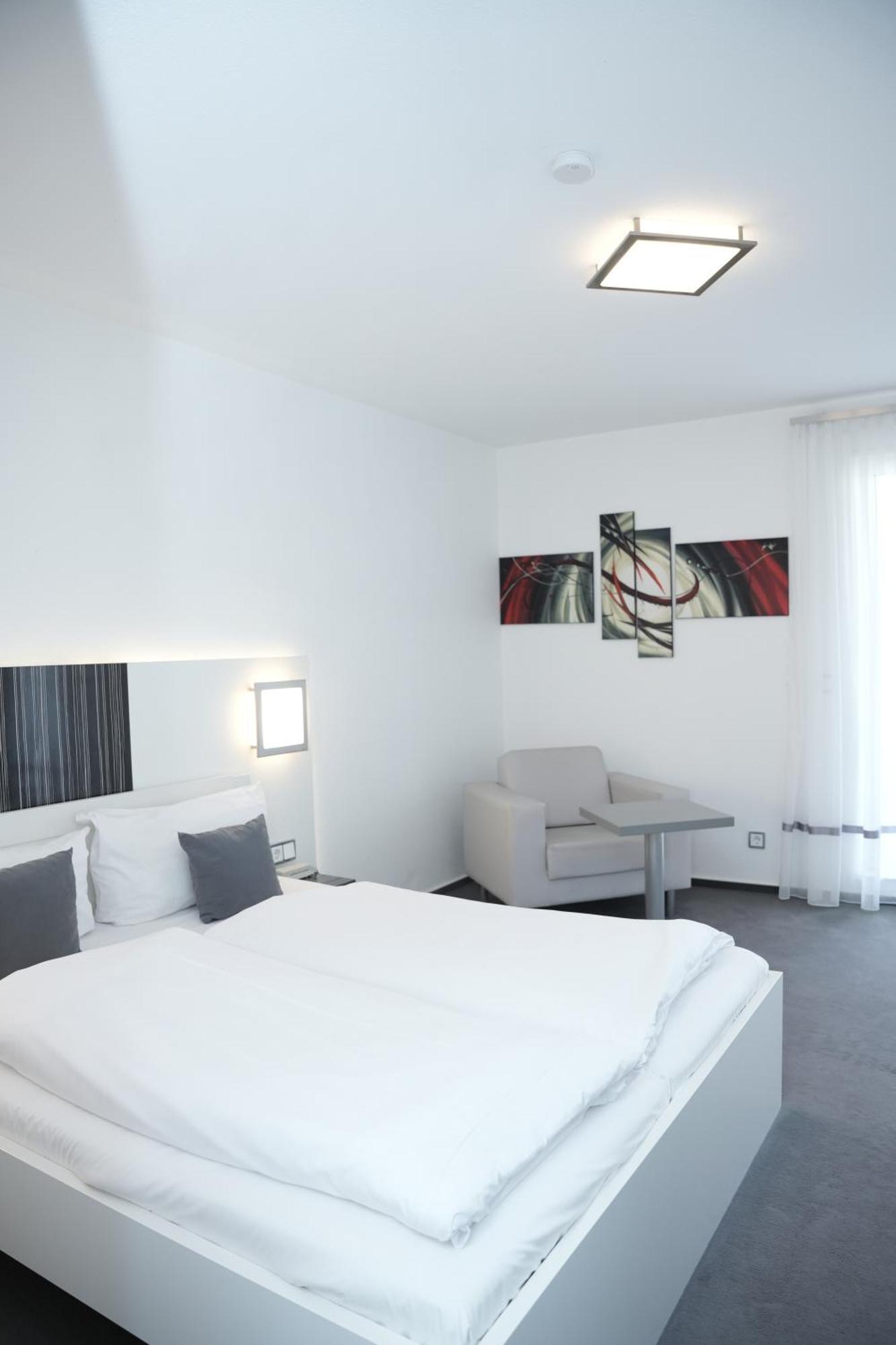 Weber Hotel Μάνχαιμ Εξωτερικό φωτογραφία